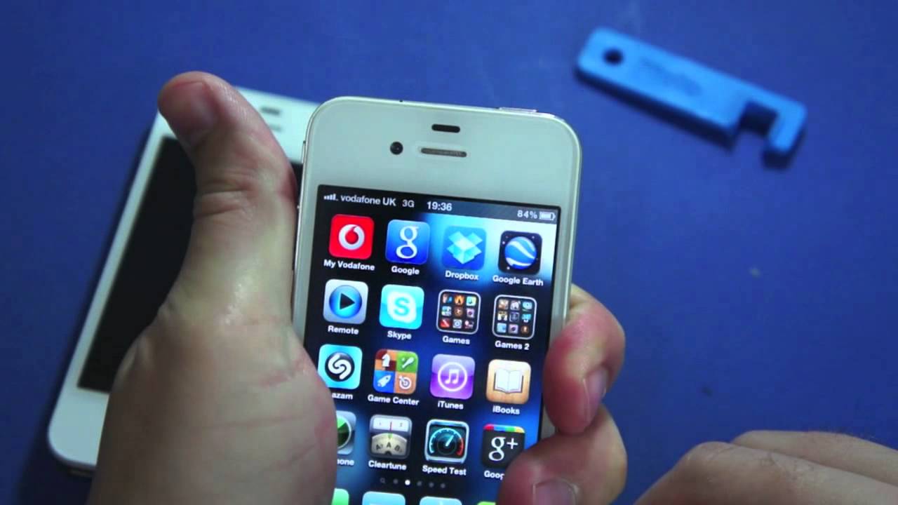 iPhone 4S "death grip" test