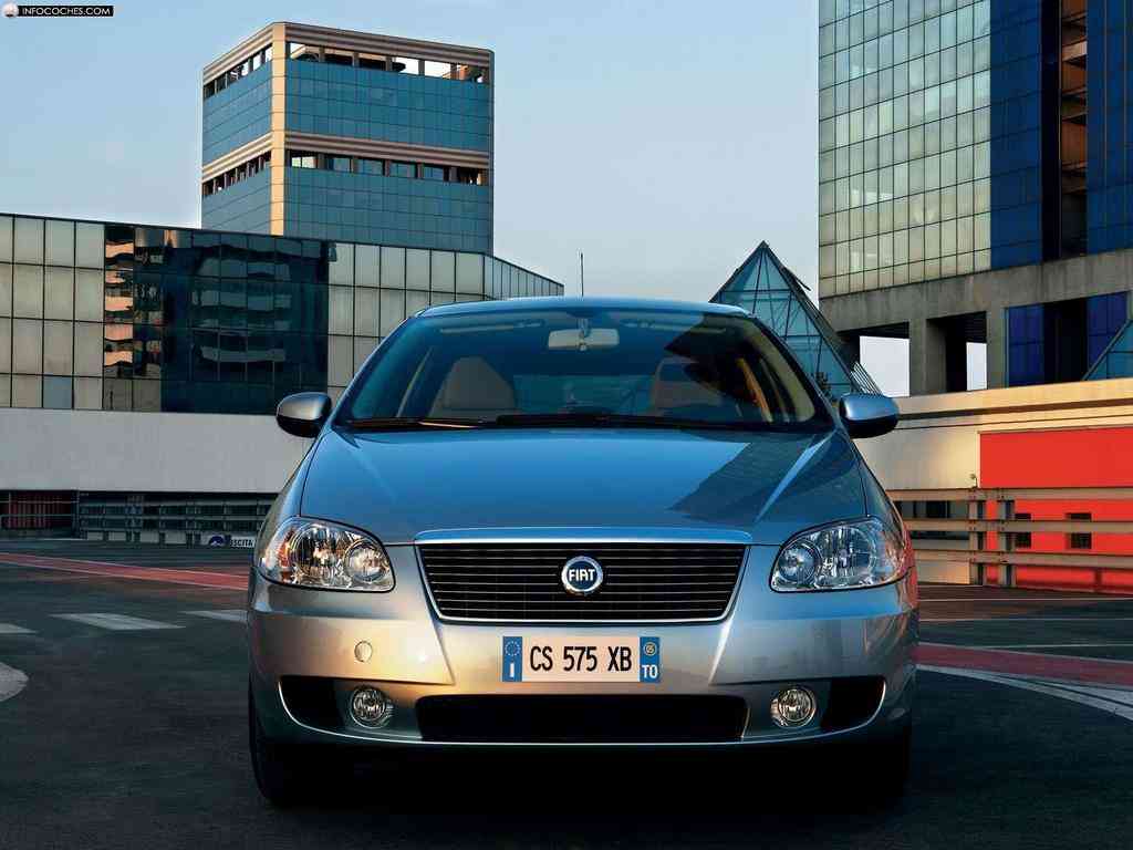Fiat Croma en la ciudad