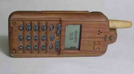 teléfono de madera