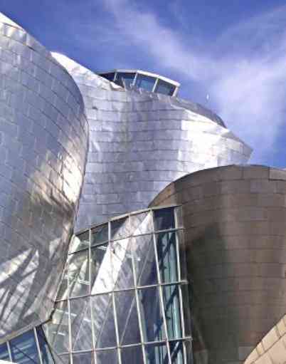Guggenheim Bilbao Exterior primer plano