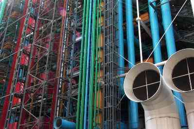 Centre Pompidou Exterior primer plano