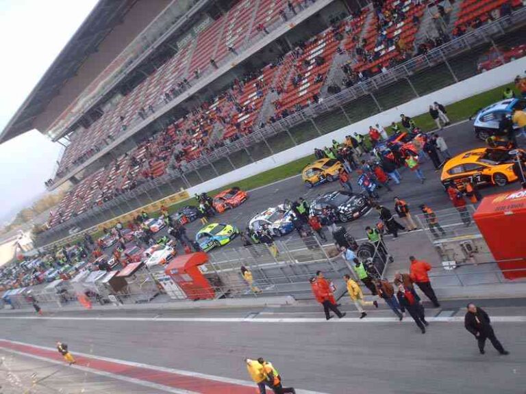 Las 24 horas Quadis de Barcelona, los coches antes de la salida