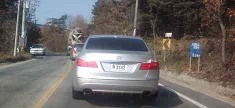 Trasera del BMW Serie 5 coreano (alias Hyundai Genesis)