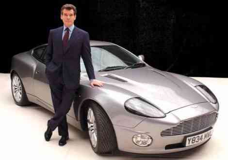 Aston Martin Vanquish, en Muere otro día