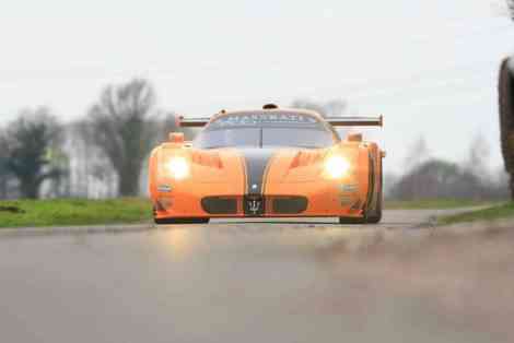 Delantera del MC12 circulando