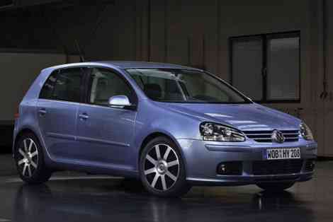 Imágen frontal del Golf TDI Hybrid