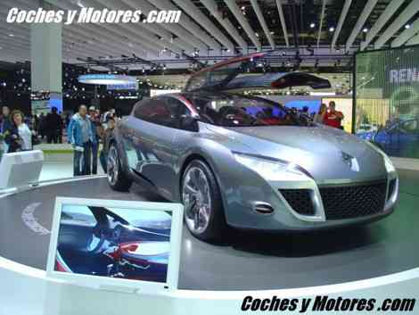 Renault Megane Coupé Concept, el centro de todas las miradas