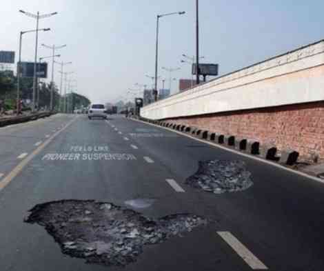 Estos agujeros existen en algunas carreteras españolas…