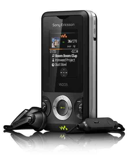 w205_front_closed_angle_with_headsets_musicplayer