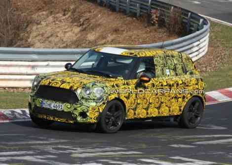 Fotos espía del Mini SUV en Nürburgring