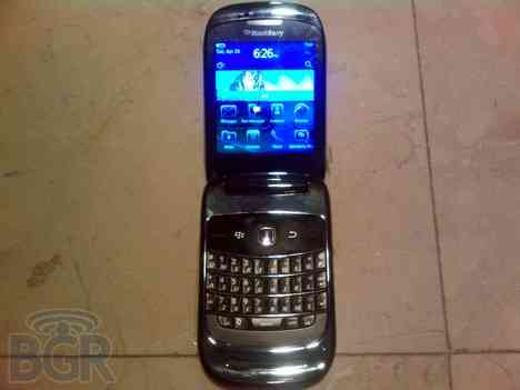 Aparece nueva BlackBerry corriendo BlackBerry OS 6.0 - BlackBerry 9670 9