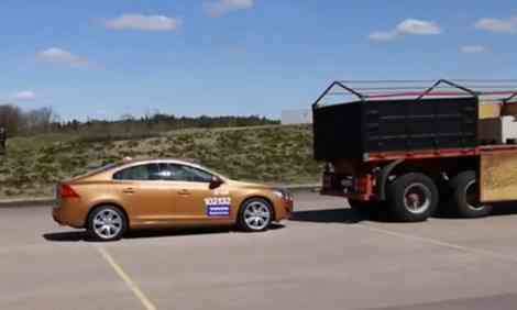 Volvo estrella un S60 nuevo en una demostración para periodistas 7