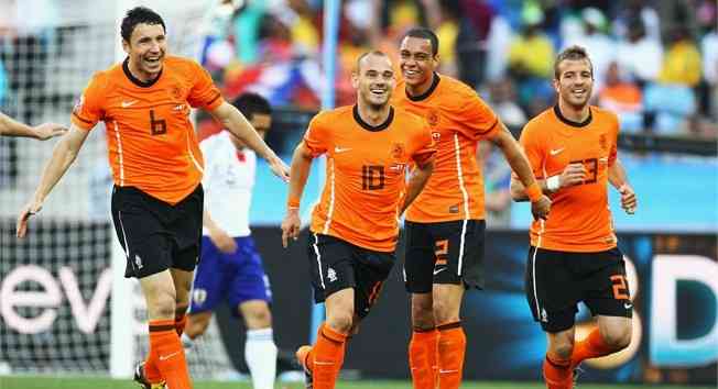 Holanda se impone a la selección de Japón 5