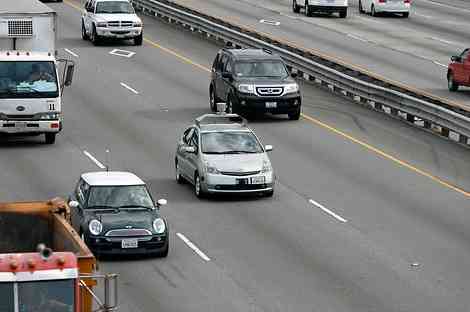 Google desarrolla coches que se conducen solos 8