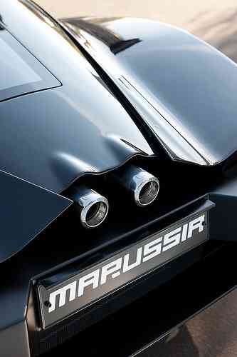Coche de lujo ruso, el Marussia B2 10