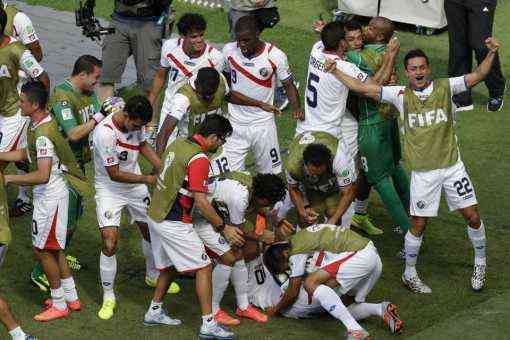 Costa-Rica-players-celebrates-_54409244229_54115221152_960_640