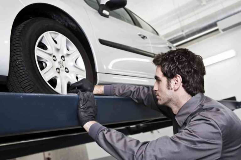 ¿Puede la aseguradora imponer al taller el precio de mano de obra?