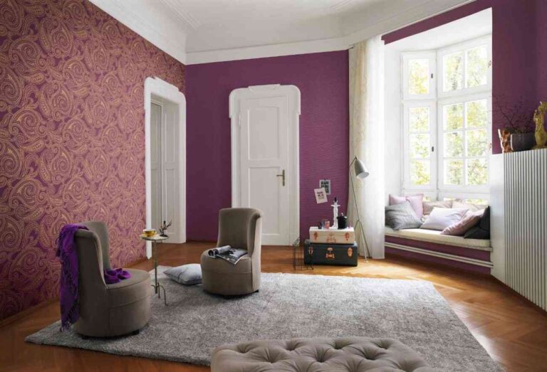 Combina papel pintado con los colores de moda para cada temporada