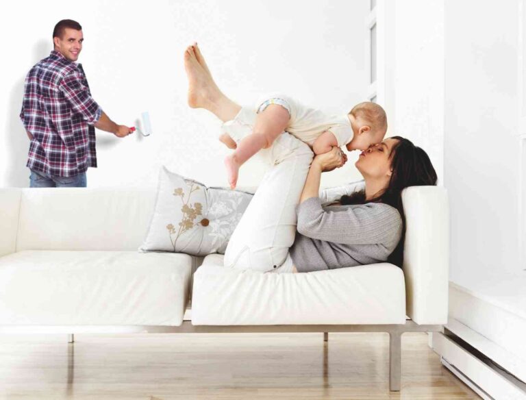 Ilumina tu hogar decorando con pintura blanca