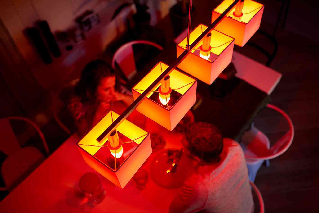 Ilumina tus cenas con las velas del siglo XXI 5