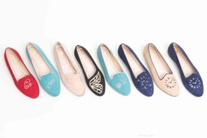 Monnas la marca de zapatos slippers llega a España 23
