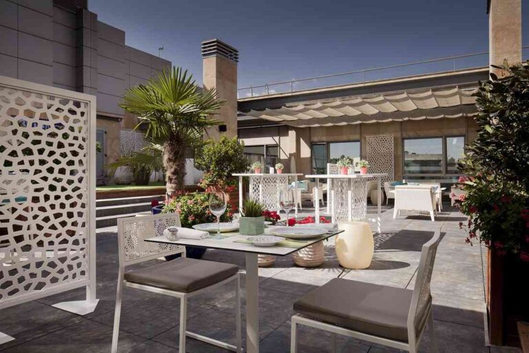 Blue Moon, la nueva terraza de verano para disfrutar de la noche madrileña