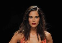 El colorido vibrante de la India, los corales, la lava y el Dios del Sol egipcio inspiran la moda 418