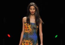 El colorido vibrante de la India, los corales, la lava y el Dios del Sol egipcio inspiran la moda 439