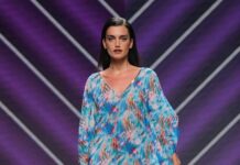 El colorido vibrante de la India, los corales, la lava y el Dios del Sol egipcio inspiran la moda 342