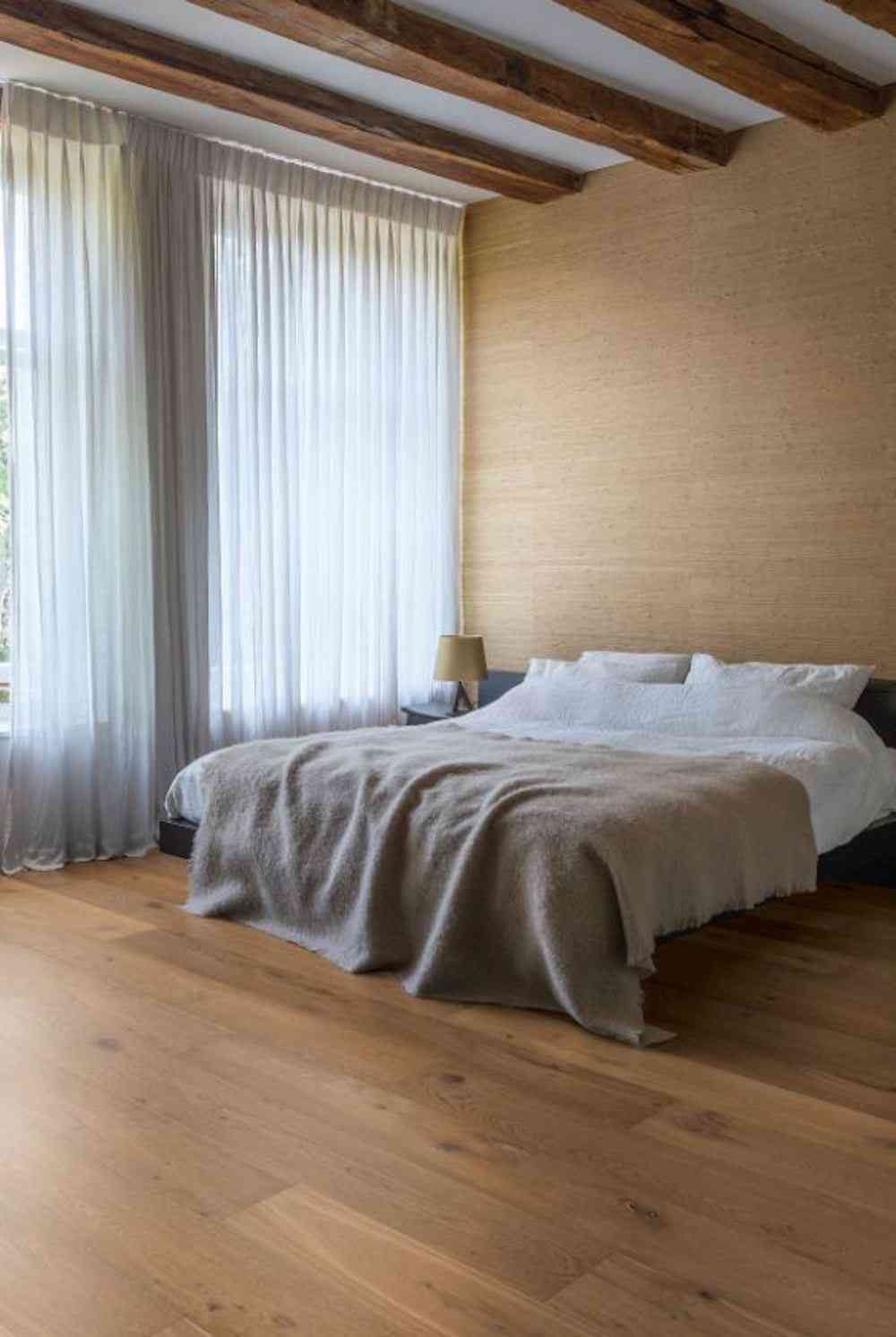 Cómo decorar sin obras un elegante dúplex para "singles" masculinos 16