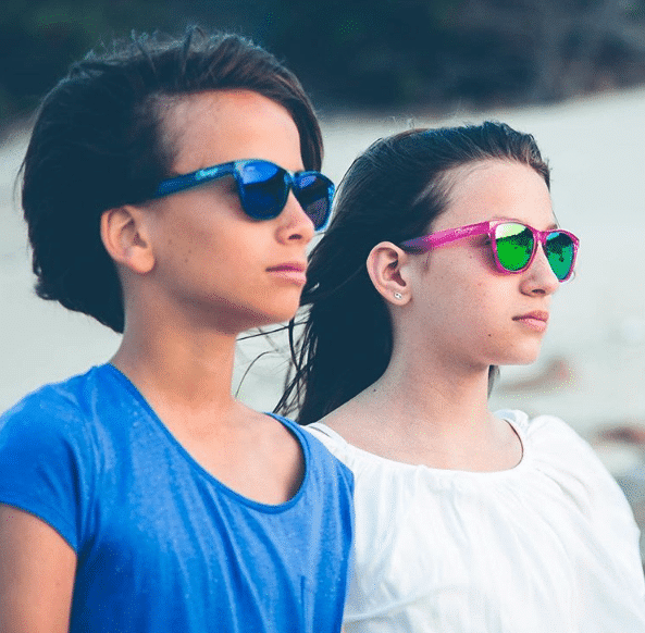 No quites ojo a tus hijos en verano: La importancia de proteger su vista con gafas de sol 4