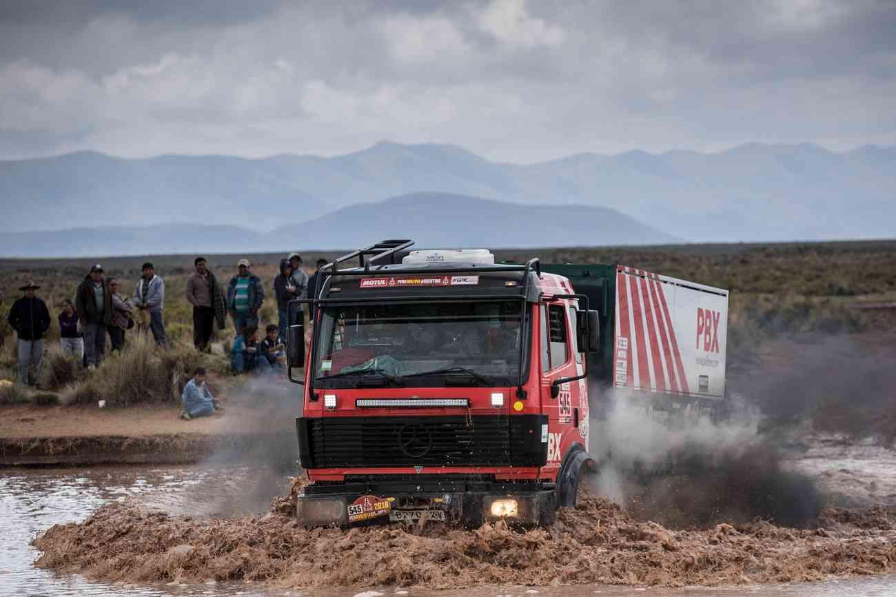 El equipo de camiones Palibex finaliza con éxito el Dakar 4