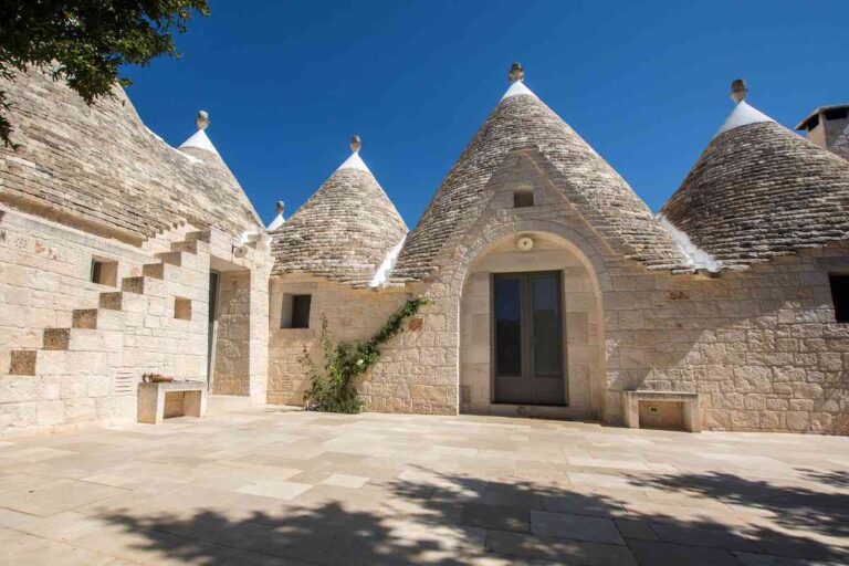 7 cosas que debes conocer sobre las enigmáticas construcciones de los Trulli