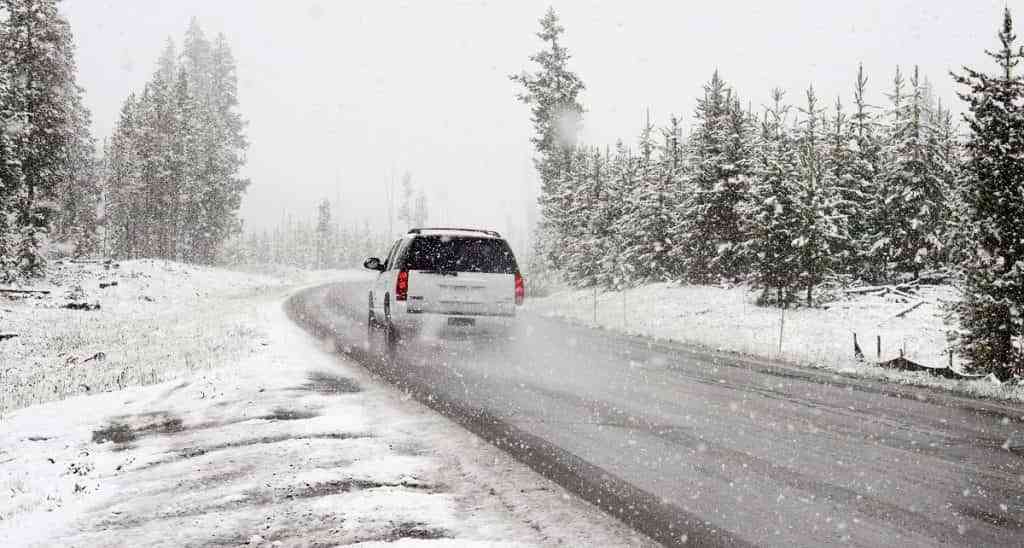 Consejos para mejorar la conducción con nieve o hielo 2