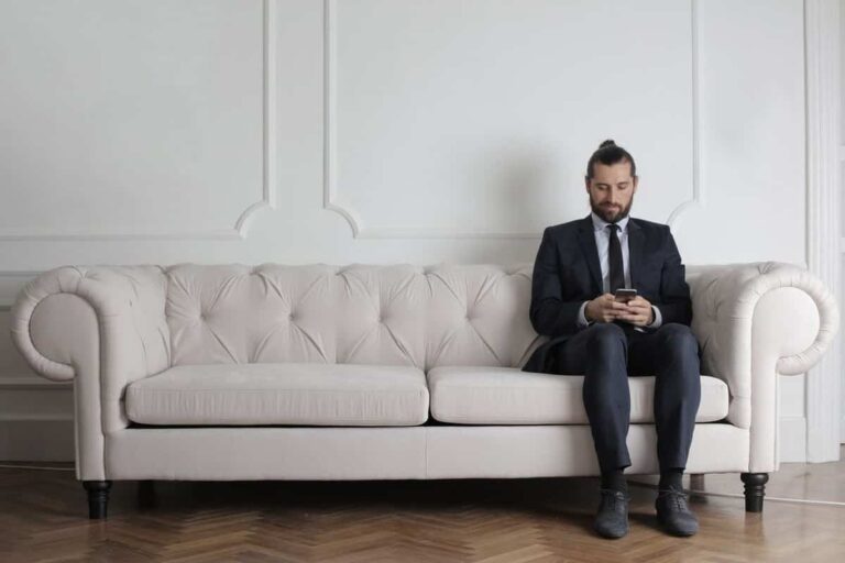 “La importancia de mantener el móvil apagado en el teatro” por Aficionarts “La importancia de mantener el móvil apagado en el teatro” por Aficionarts