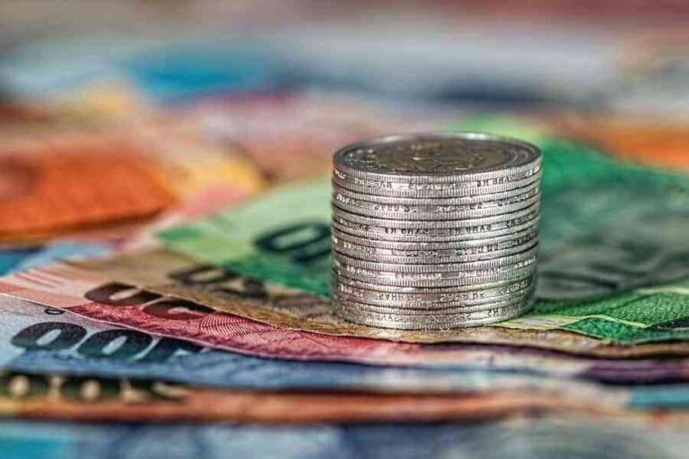 7 libros que te ayudarán a ahorrar durante el confinamiento