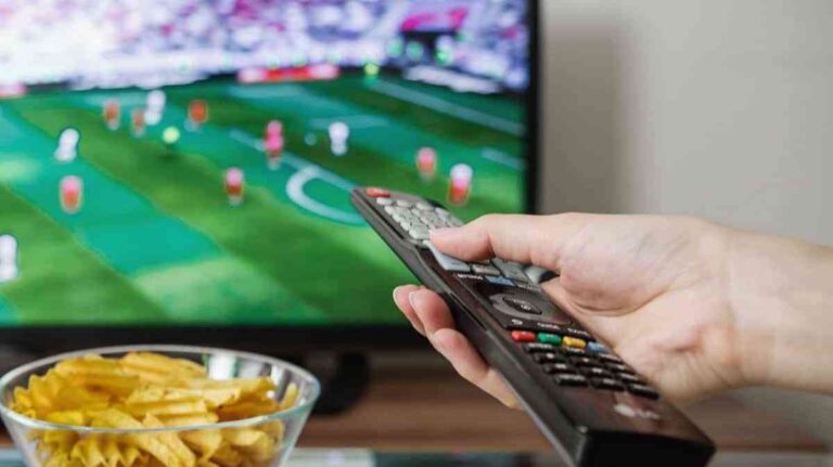 Comienza una Champions con los ingresos en peligro y la tv como única esperanza para clubes y aficionados Comienza una Champions con los ingresos en peligro y la tv como única esperanza para clubes y aficionados