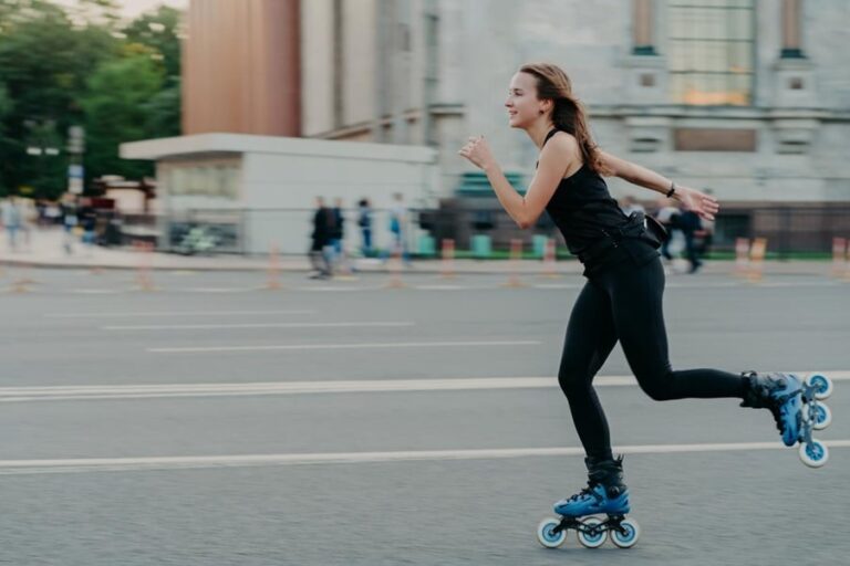 Explora el mundo sobre ruedas: ¡aventúrate con  unos patines!