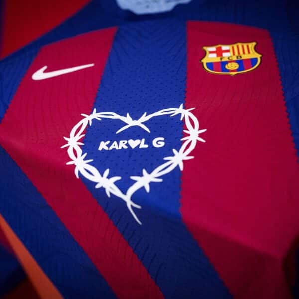 Spotify y FC Barcelona lanzan una camiseta exclusiva con el logo de KAROL G para El Clásico