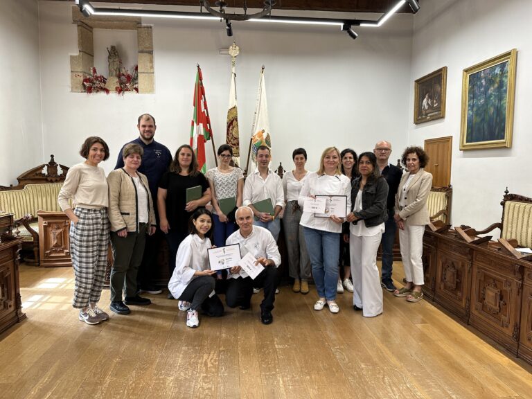 'Sarandonga', de Íñigo Tizón (Gran Sol), mejor pincho medieval 2024 de Hondarribia