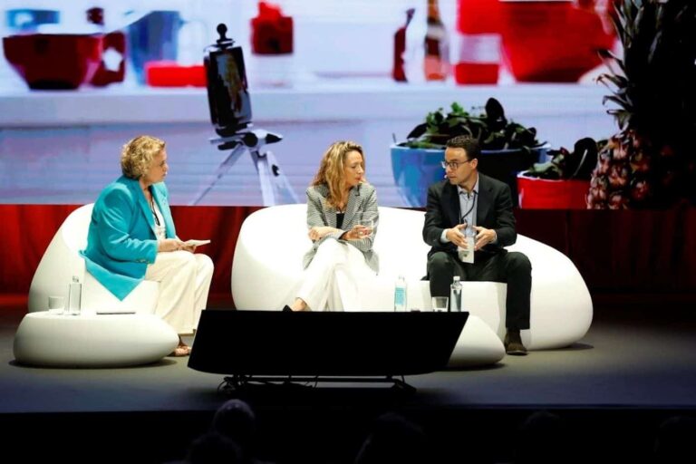 Love Klabaza, protagonista en AECOC, el mayor Congreso nacional de frutas y hortalizas