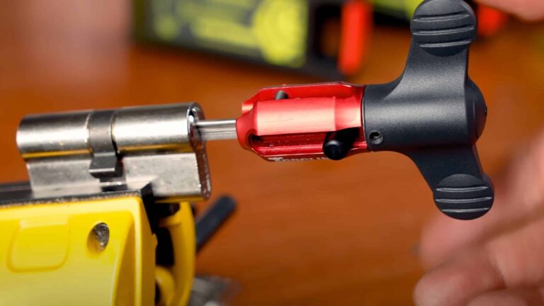 El preocupante aumento de robos silenciosos en Alicante con llave topolino, por Manuel Hernández Cerrajeros