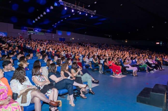 Más de 3.000 personas asisten a la graduación de CEAC FP