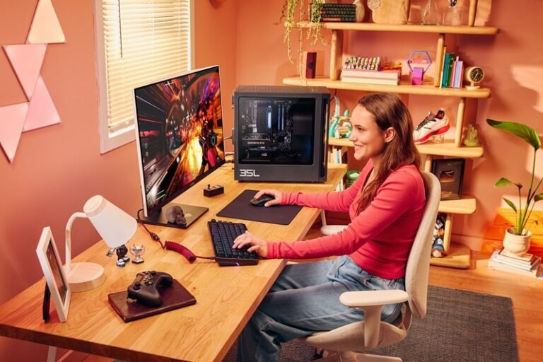 OMEN 35L debuts at gamescom 2024 as brand’s first customizable gaming PC