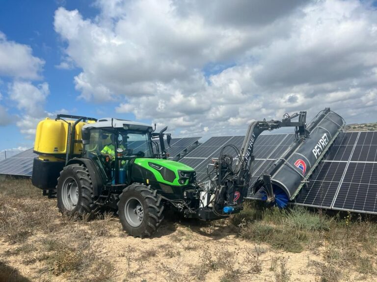 Peyret, mantenimiento y limpieza fotovoltaica para optimizar al máximo la energía solar