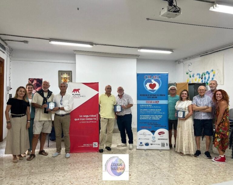 Almas Industries y la Fundación Solidaria Luna Nueva cardioprotegen un centro de salud y dos hospitales en Senegal