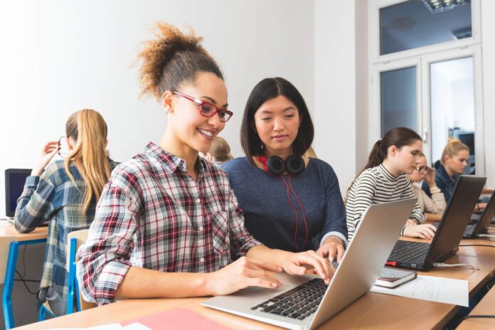 El impacto de la IA en la educación: cómo afecta su uso a los jóvenes