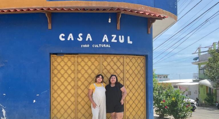 Dos hermanas mexicanas buscan reactivar la cultura en Acapulco