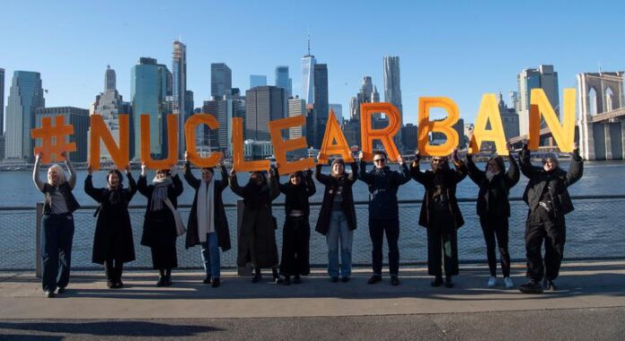 Las potencias nucleares deben de «dejar de jugar con el futuro de la humanidad»