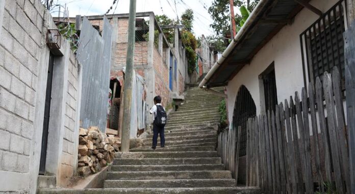 Luis Gerardo Méndez, Embajador de Buena Voluntad de ACNUR, visita Honduras